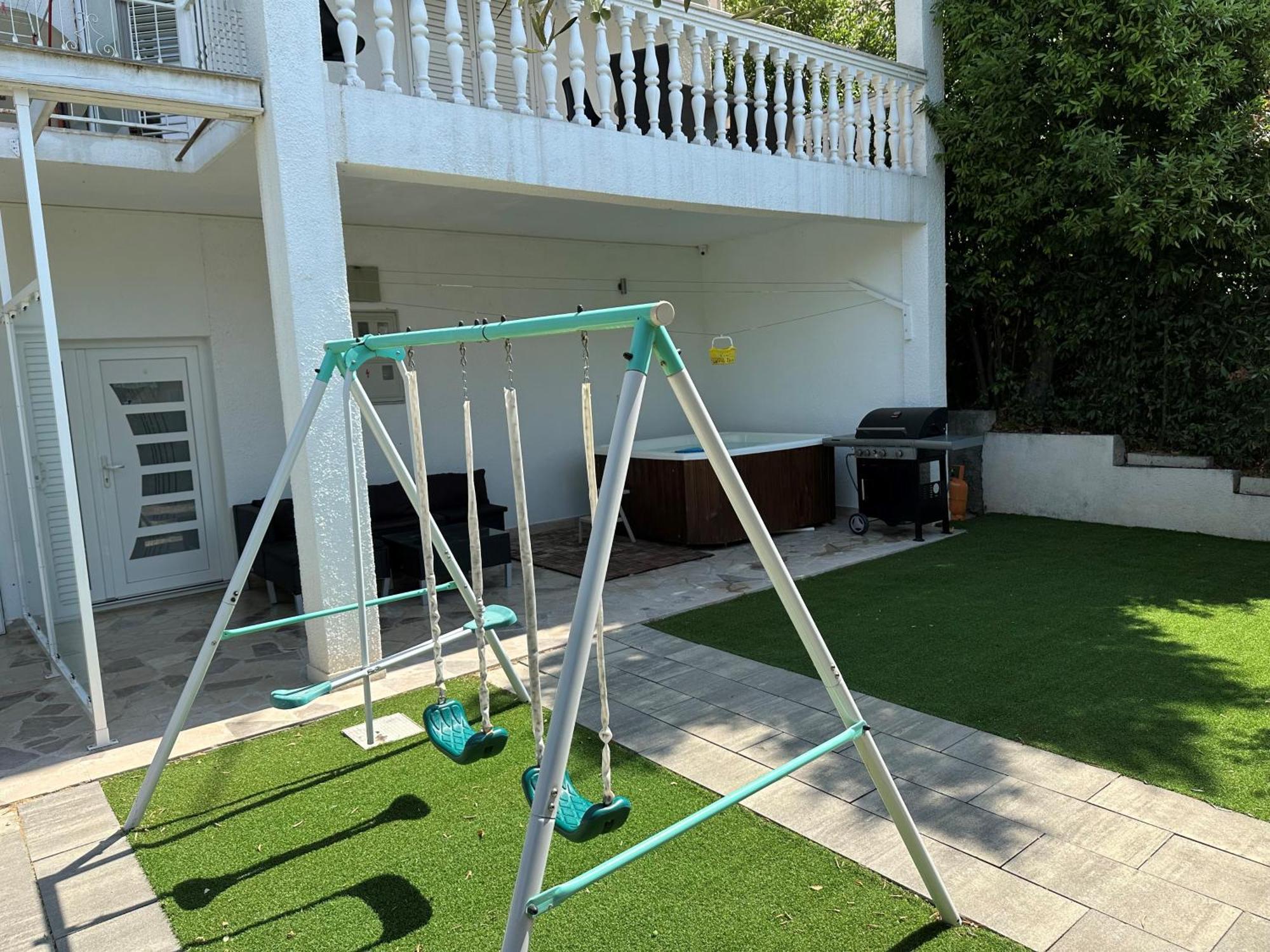 Apartman Luka Vila Vesa Promajna With Jacuzzi & Garden Apartman Kültér fotó